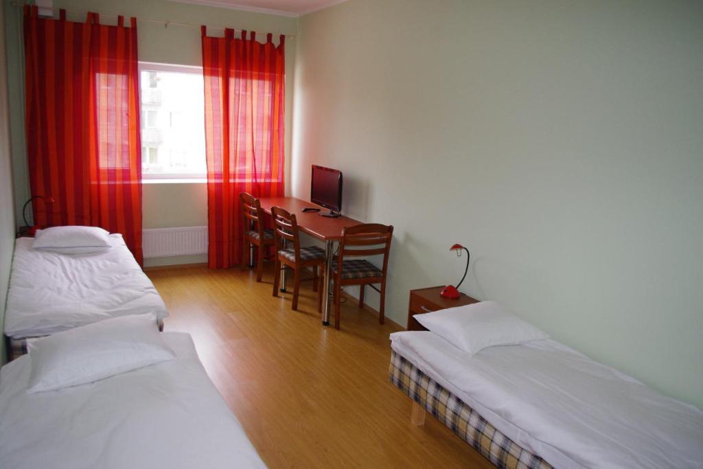 Sports Centre Haapsalu Hostel Стая снимка
