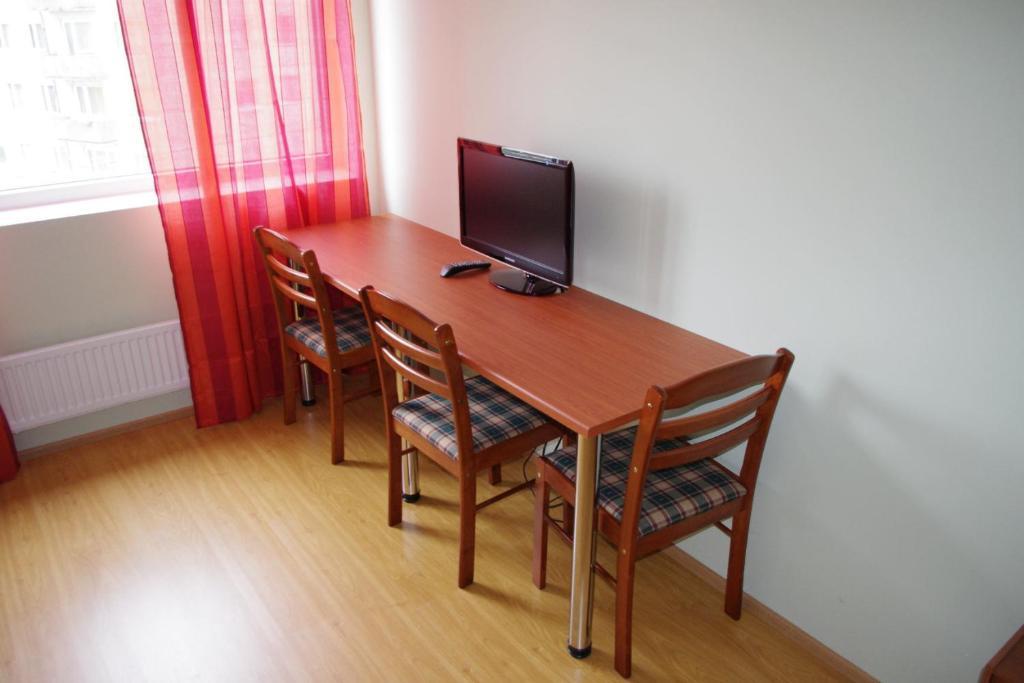 Sports Centre Haapsalu Hostel Стая снимка